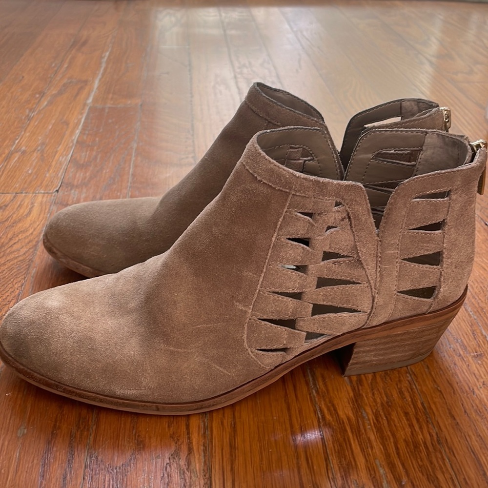 Vince Camuto taupe suede ankle booties